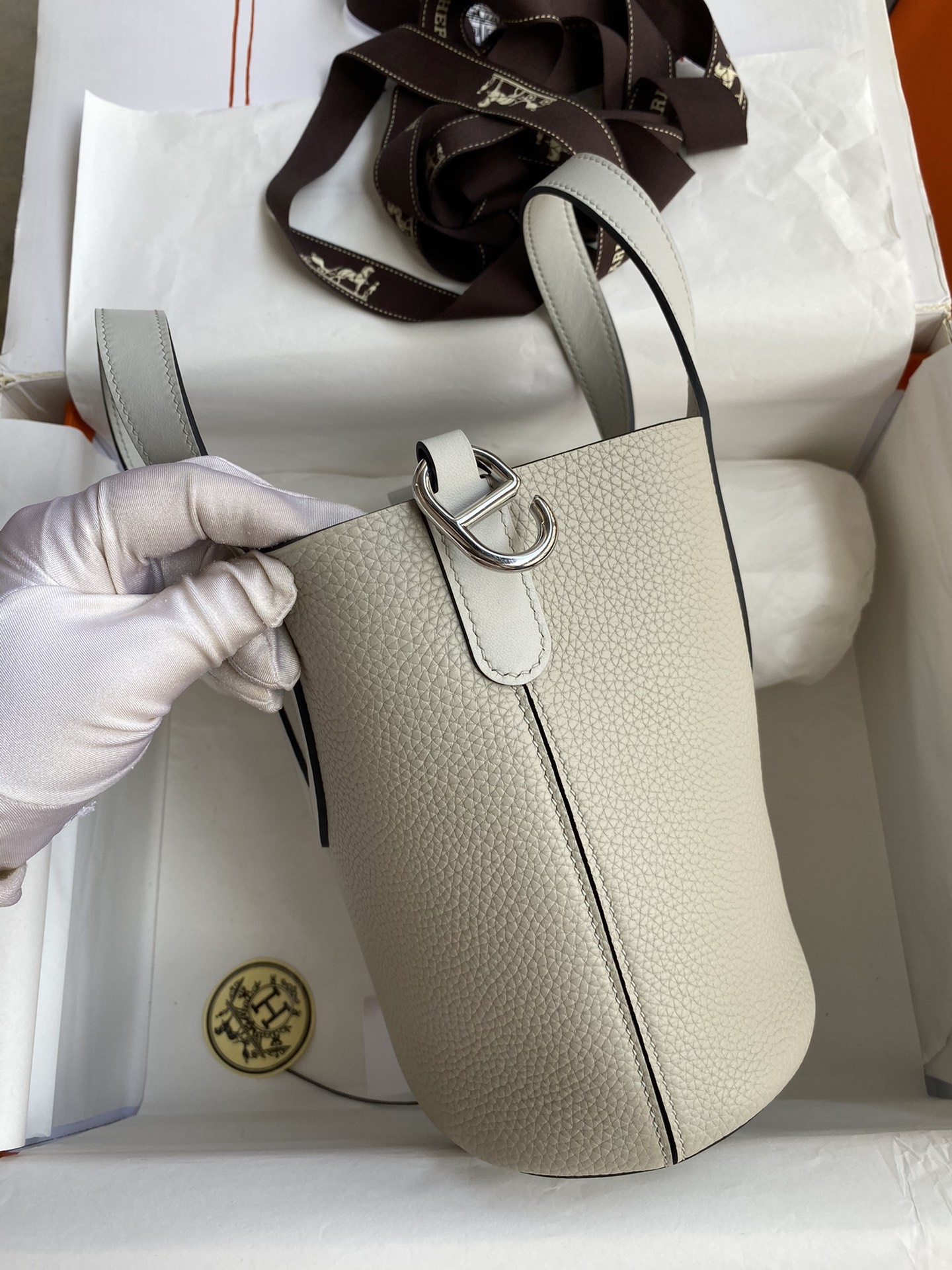 Hermes In The Loop 18 Bag In Pearl Grey Clemence Leather